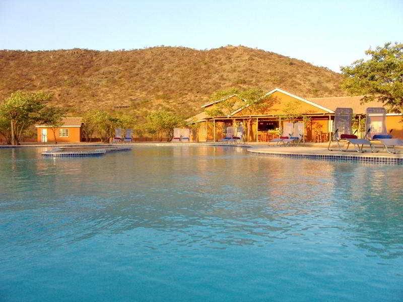 Damara Mopane Lodge Khorixas Eksteriør billede
