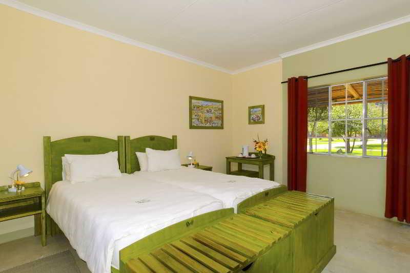 Damara Mopane Lodge Khorixas Eksteriør billede